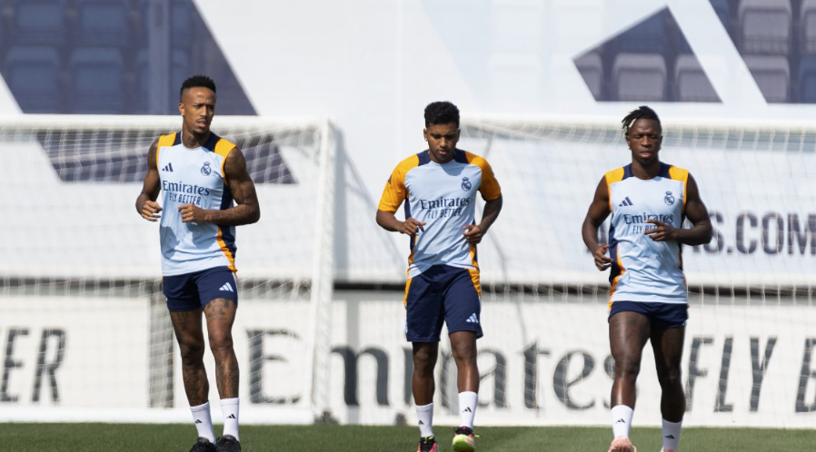 Real Madrid demonstra preocupação com atacantes brasileiros, diz jornal
