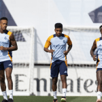 Real Madrid demonstra preocupação com atacantes brasileiros, diz jornal