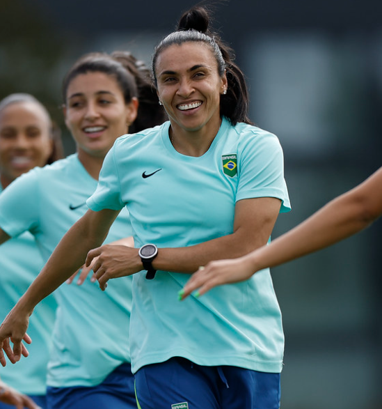 Marta comemora indicações de brasileiras à Bola de Ouro