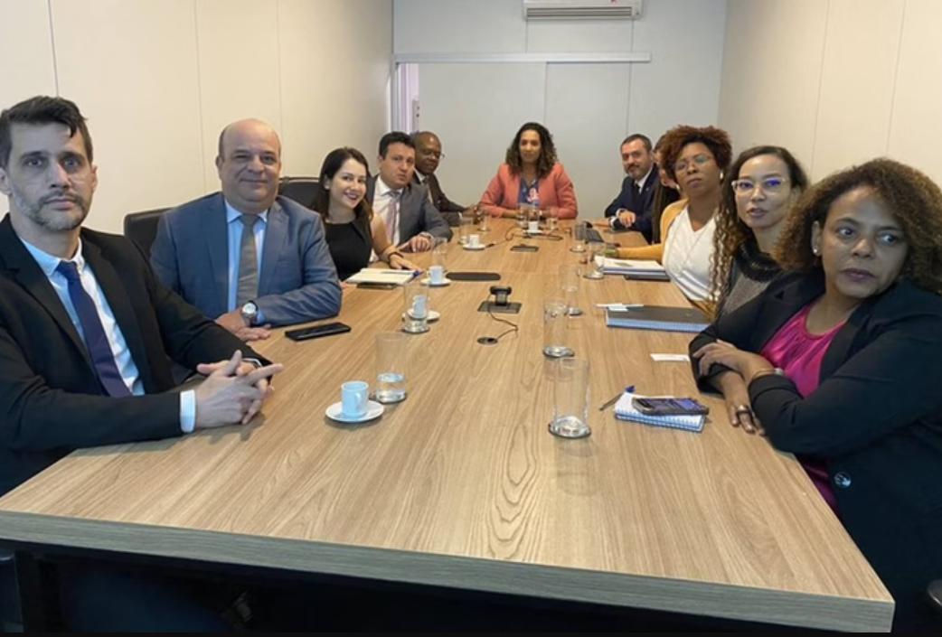 Silvio Almeida teria passado a mão entre as pernas de Anielle em reunião sobre racismo