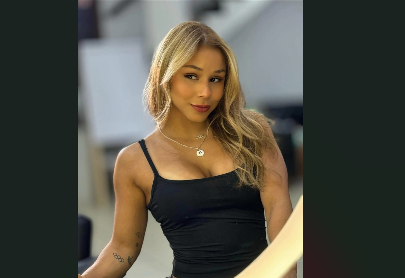 Flávia Saraiva surpreende jornalistas com fala inusitada no Rock in Rio; saiba qual