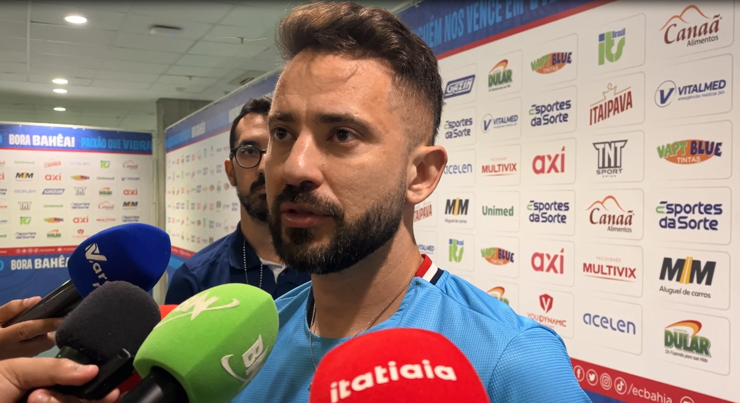 Everton Ribeiro exalta postura do Bahia contra Atlético e se declara para torcida