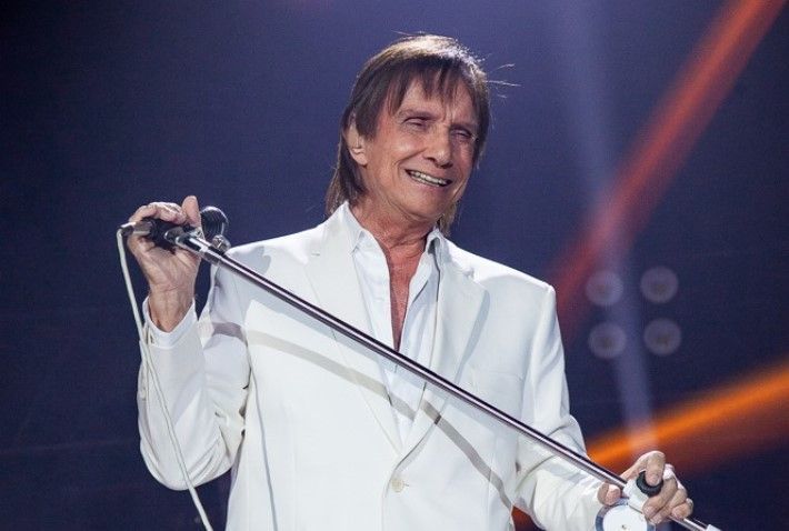 Especial Roberto Carlos: cantora convidada relata perrengue após gravação
