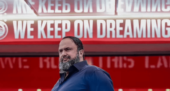 Evangelos Marinakis é um dos possíveis futuros donos da SAF do Botafogo