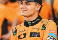 Lando Norris faz o melhor tempo no primeiro dia de pré-temporada de F-1 no Bahrein
