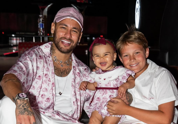 Neymar espera o quarto filho: relembre quem são os três herdeiros do atacante