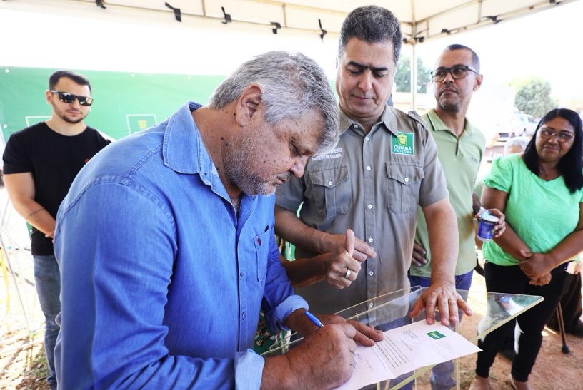 Vice-prefeito de Cuiabá é detido após denúncia de descarte irregular de lixo