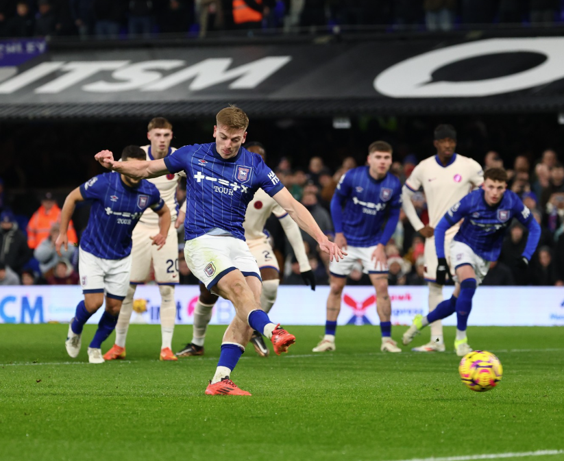 Chelsea é derrotado pelo Ipswich e perde chance de assumir vice-liderança