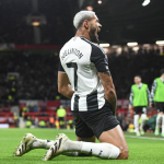 Brasileiro marca, e Newcastle derrota Manchester United pela Premier League