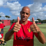 Após férias em Portugal, Pepa se reapresenta no Sport e manda recado