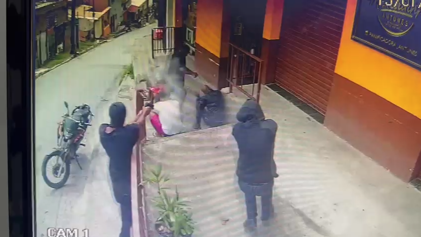 Vídeo: homem é assassinado a tiros em frente a padaria em Vespasiano, na Grande BH