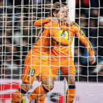 De virada, Real Madrid vence Valencia e assume liderança da La Liga