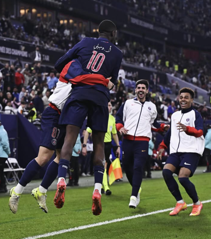 Com gol nos acréscimos, PSG vence Mônaco e é campeão da Supercopa da França