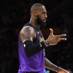 Jornalista crava tempo de recuperação de LeBron James após lesão