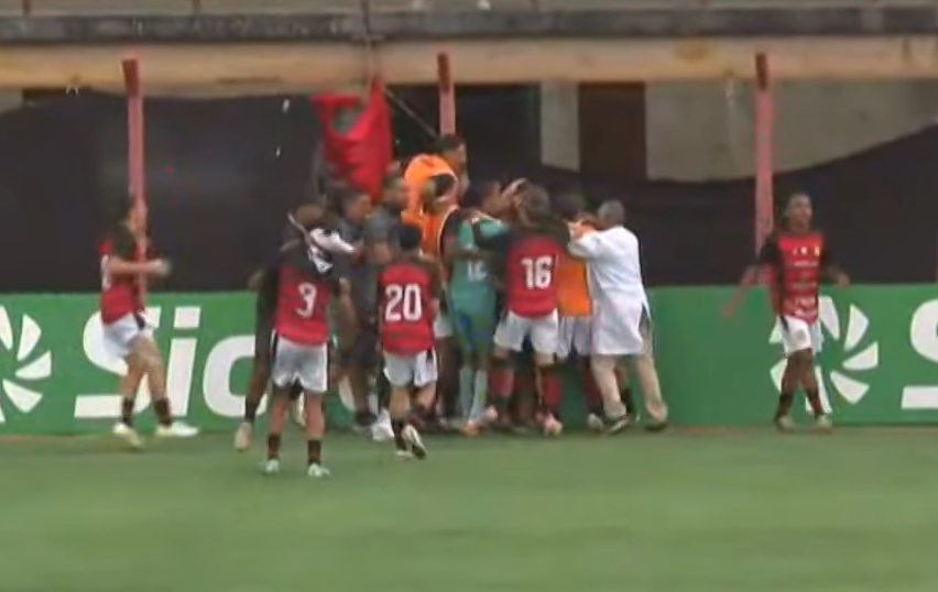 Náutico sofre gol no fim, perde para o Flamengo-SP e é eliminado da Copinha