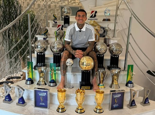 Cruzeiro: Dudu ofende Leila, rebate críticas e 'explica' saída do Palmeiras