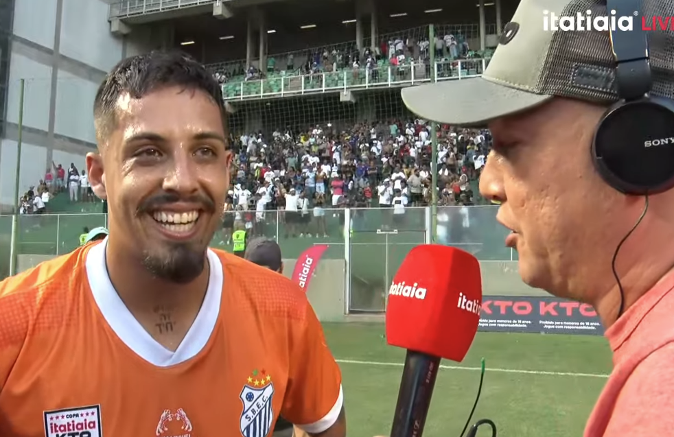 Herói na Copa Itatiaia KTO, goleiro relembra passagem pelo América e se emociona