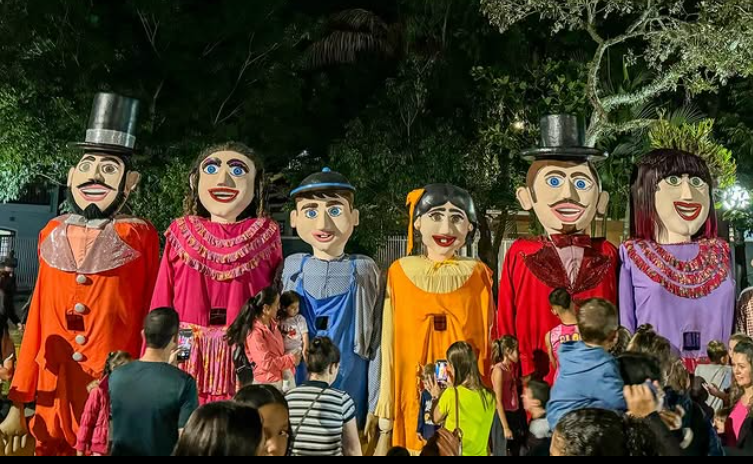 Santa Rita do Sapucaí, no Sul de Minas, tem pré-carnaval neste sábado (25)