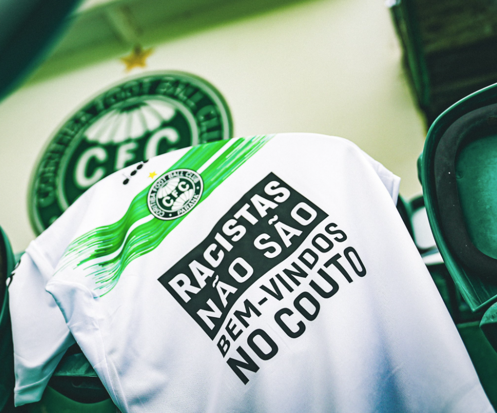 Coritiba promove ação contra racismo em jogo do Campeonato Paranaense