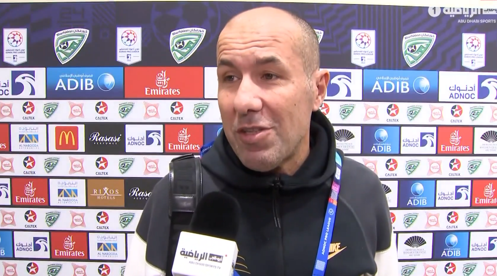 Leonardo Jardim desconversa sobre oferta do Cruzeiro e diz que fica no Al-Ain