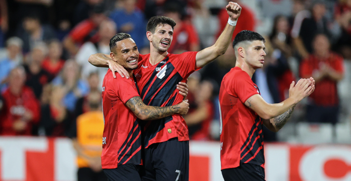 Athletico-PR tenta retomar caminho das vitórias no Estadual