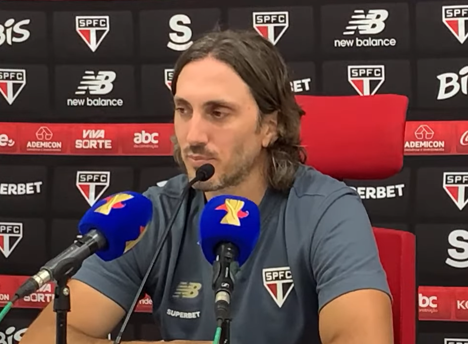 Zubeldía abre o jogo sobre futuro de dupla do São Paulo e explica ausência de Ryan