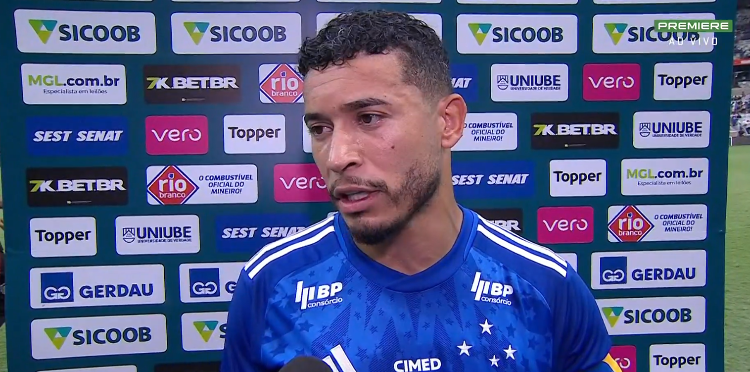 Cruzeiro x Atlético: William critica arbitragem e reclama de pisão de Lyanco em Dudu