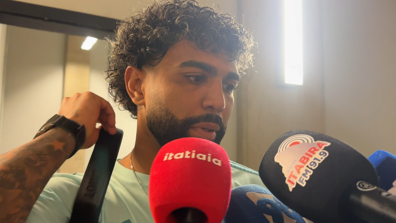 Gabigol revela o que disse aos jogadores do Cruzeiro após expulsão no clássico