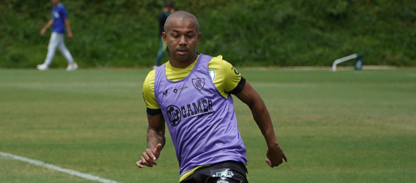 Reforço do América é registrado no BID e deve ser novidade em clássico com o Cruzeiro