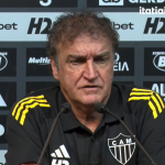 Cuca confirma saída de volante do Atlético e detalha negociação