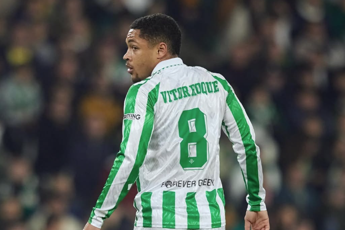 Jornal catalão crava acerto de Vitor Roque com o Palmeiras