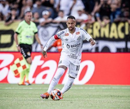 Neymar provoca Mc Hariel: 'Torce para não ter Corinthians e Santos no Paulista'