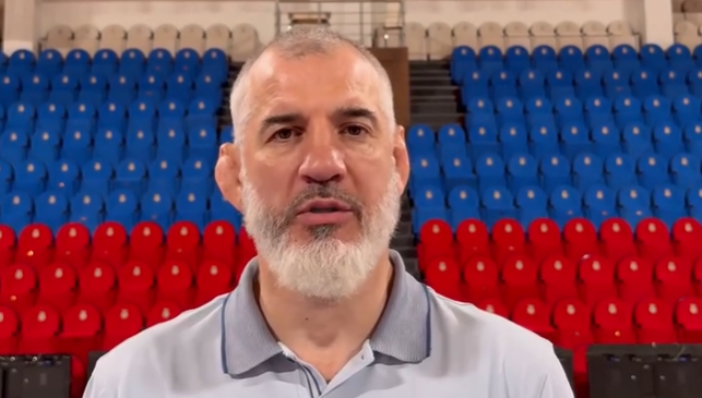 Tricampeão olímpico de wrestling, russo Buvaisar Saitiev morre aos 49 anos