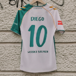 Clube alemão lança camisa especial em homenagem a Diego Ribas; veja