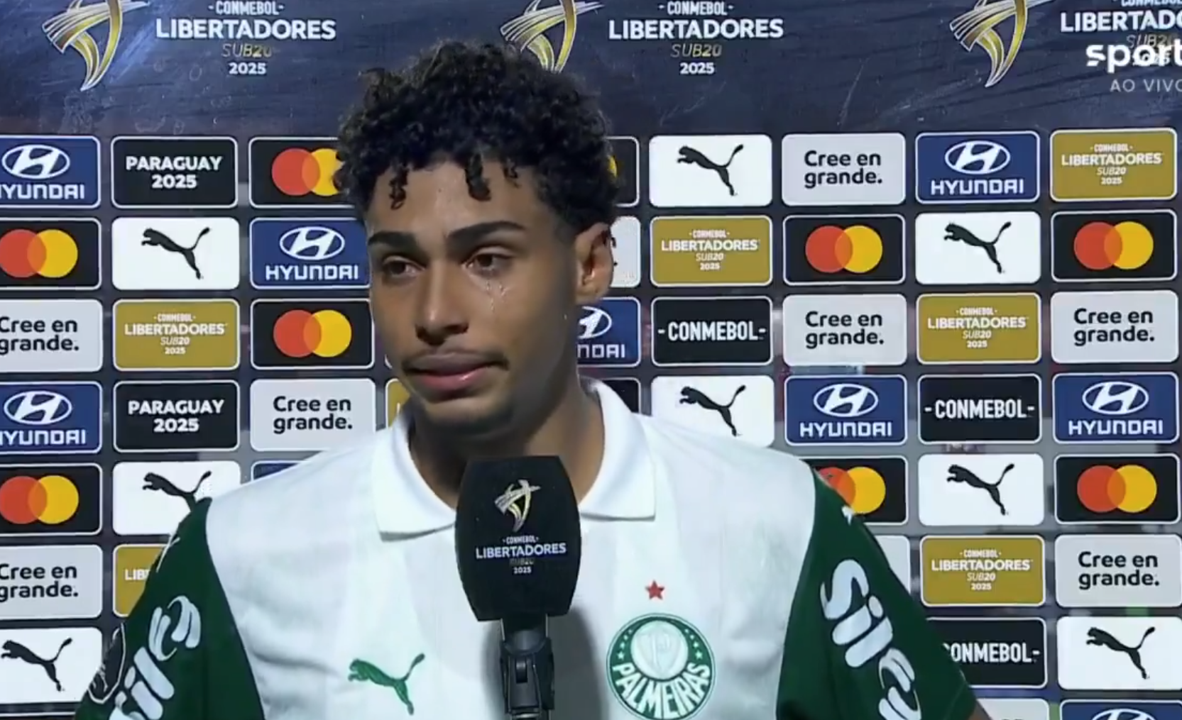 Vini Jr. declara apoio a atacante do Palmeiras vítima de ofensas racistas