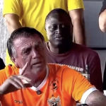 Em vídeo, Bolsonaro diz que mulheres petistas são 'feias' e 'incomíveis'