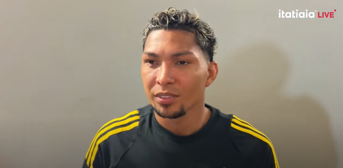 Rony comemora gol na final e exalta Cuca por adaptação ao Atlético