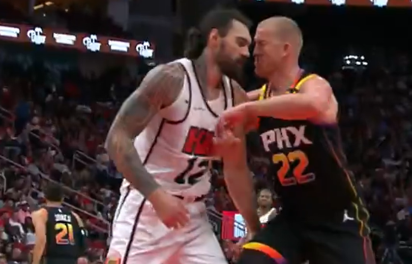 Basquete ou judô? Pivôs da NBA são ejetados após briga em quadra; assista