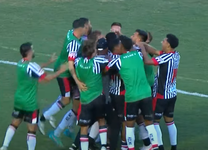Em jogo de duas viradas, Anápolis vence Atlético-GO e está na final do Goiano