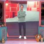 Aline dá resposta indesejável a Tadeu Schmidt e leva invertida no BBB 25