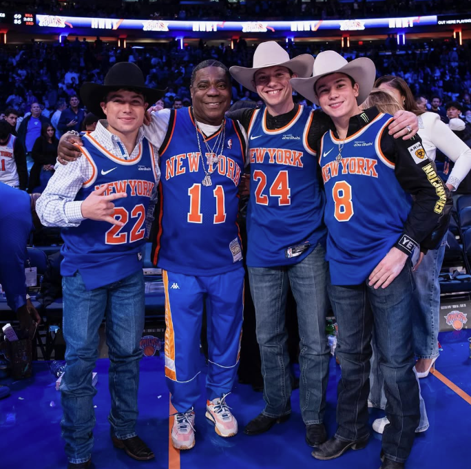 Ator passa mal durante jogo dos Knicks e interrompe partida da NBA; veja