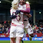 Fora de casa, Lyon vence Bayern de Munique e abre vantagem na Champions League feminina
