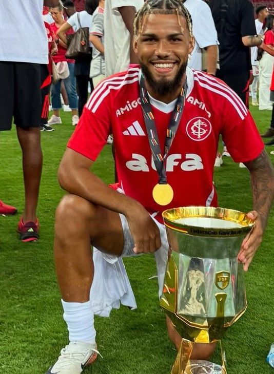 Jogador do Inter que pertence ao Santos é sondado por clubes brasileiros