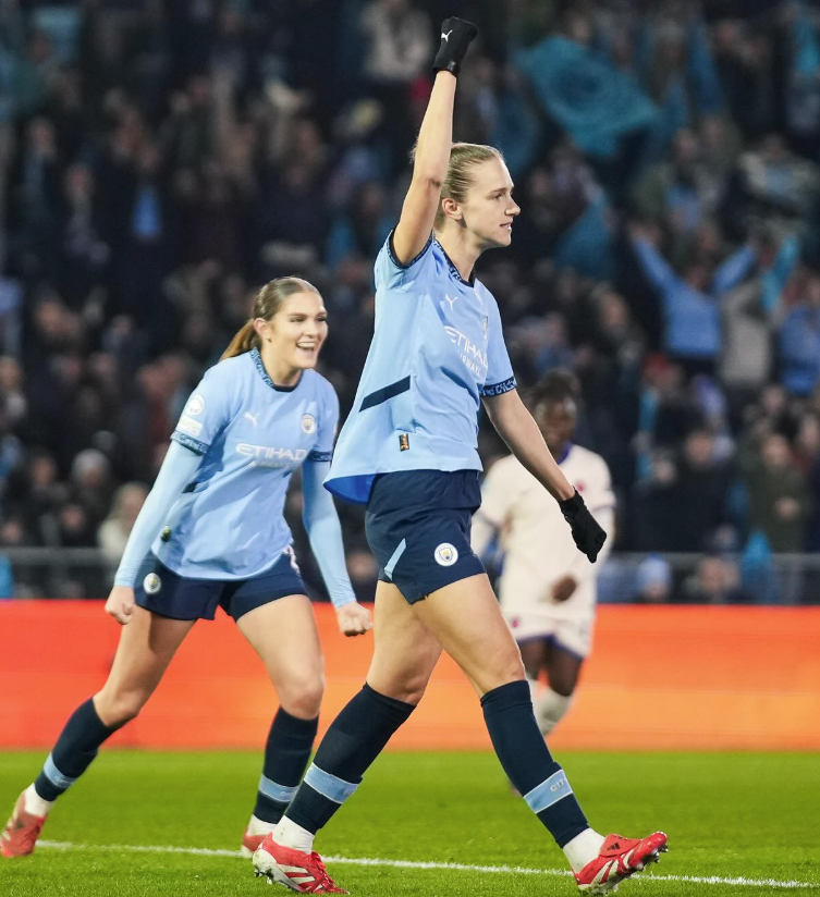 Miedema marca duas vezes, e Manchester City vence Chelsea na Champions League Feminina