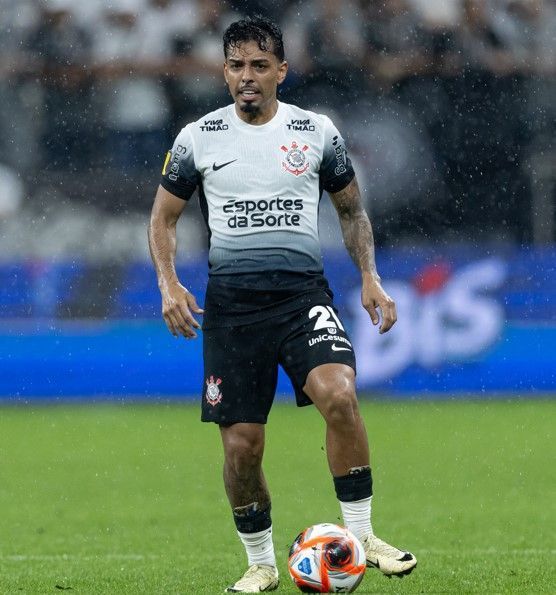 Corinthians encaminha renovação contratual de Matheus Bidu