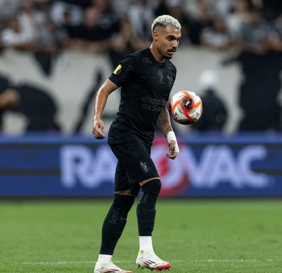 Corinthians: Matheuzinho é o líder em desarmes na Série A desde a chegada de Ramón