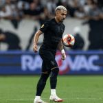Corinthians: Matheuzinho é o líder em desarmes na Série A desde a chegada de Ramón