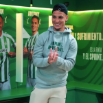Destaque do Real Betis, Antony recebe homenagem do clube espanhol; veja