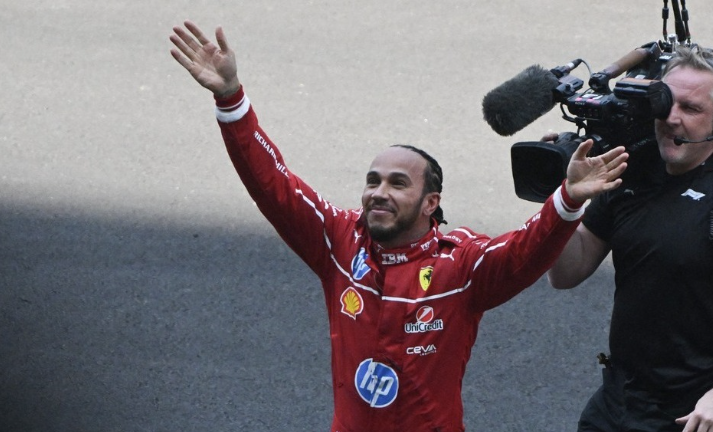 GP da China: Hamilton fatura corrida sprint em primeira vitória pela Ferrari