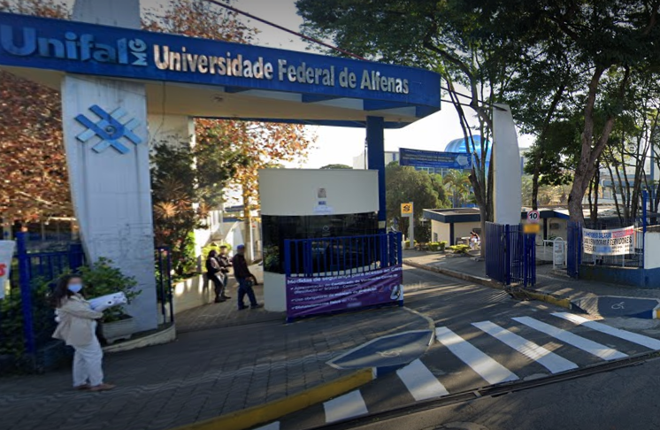Jovens que sofrem com sensibilidade nos dentes e exposição da raiz podem colaborar com pesquisa realizada na região